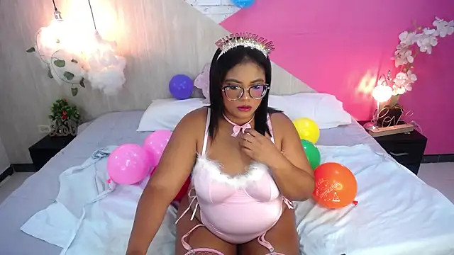 hannahjackson  online show from October 26, 12:22 pm