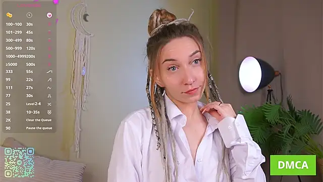 JohnetteConstine online show from October 16, 5:10 am