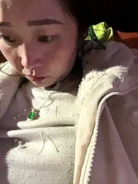 miemie-xx online show from December 18, 1:27 pm