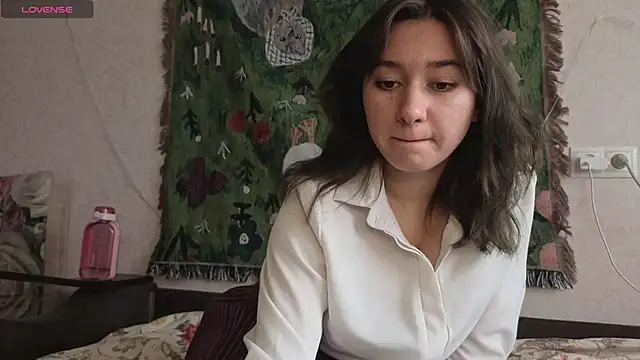 MiaLovelyOne online show from June 5, 12:11 pm