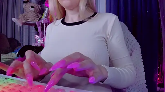 CeaneLino online show from April 15, 4:07 pm