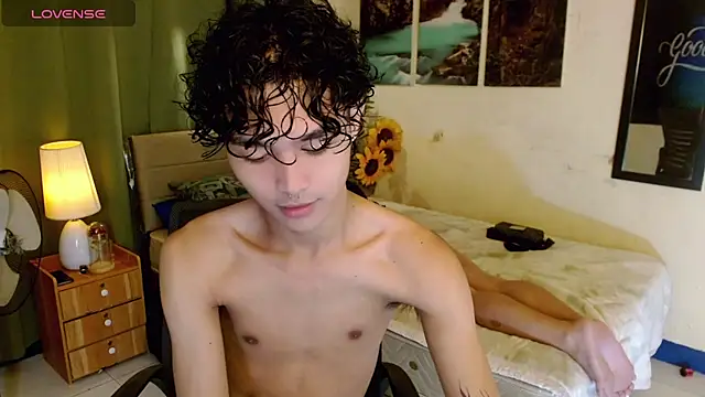 AsianCarl online show from November 11, 1:19 pm