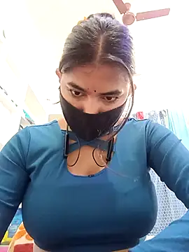 Hot radhaji online show from February 10, 4:10 pm