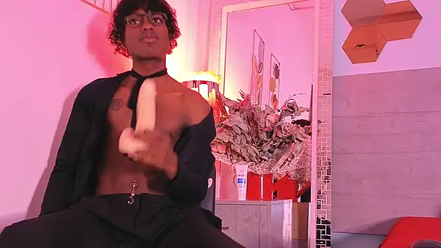 Darkcandyboy online show from October 9, 12:42 pm