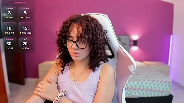 Dulcee Gaby online show from April 21, 7:32 pm