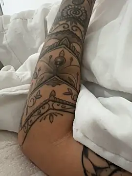 mel casada online show from November 6, 6:47 pm