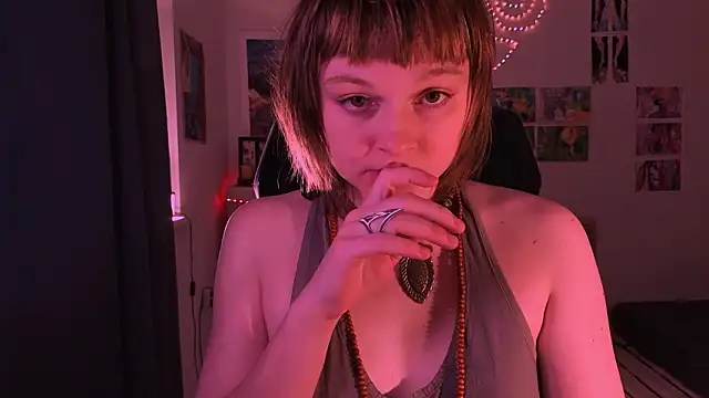 liquid0fluid0 online show from February 1, 4:39 pm