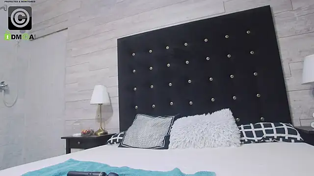 Ella Lizzie online show from October 20, 5:49 pm