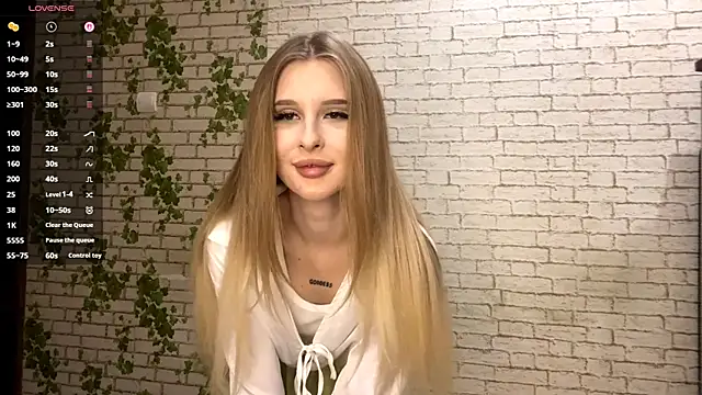 RosalindSherlock online show from October 30, 8:32 pm