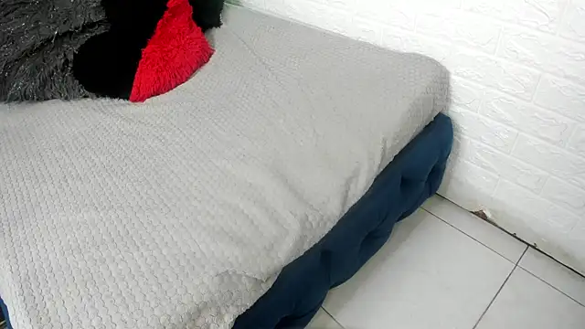 pamela velazco online show from October 21, 1:15 pm