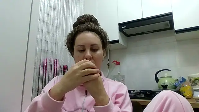 MeadowEyes online show from May 31, 7:26 pm