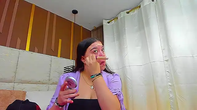 AmbarGills online show from February 23, 1:32 pm