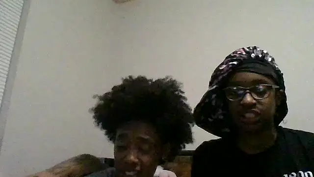 dezzidavill online show from March 20, 1:21 am