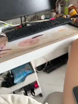 yuki july online show from June 26, 2:02 am