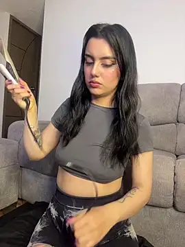 Lucy 699 online show from June 18, 4:03 am