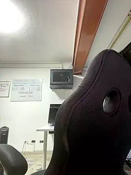 gabrielabrunette69 online show from January 8, 12:58 am