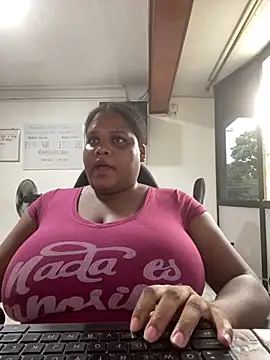 gabrielabrunette69 online show from December 22, 8:01 pm