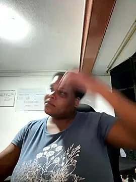 gabrielabrunette69 online show from January 9, 11:42 pm