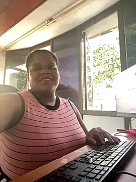 gabrielabrunette69 online show from December 13, 9:43 pm