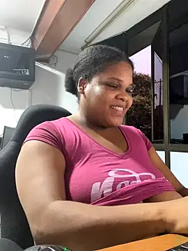 gabrielabrunette69 online show from December 2, 11:07 pm