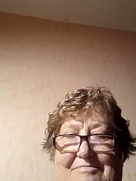 Katherine735 online show from October 18, 10:44 pm