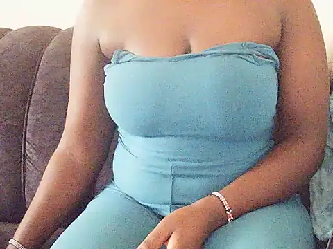 vonagirl online show from November 18, 11:33 am