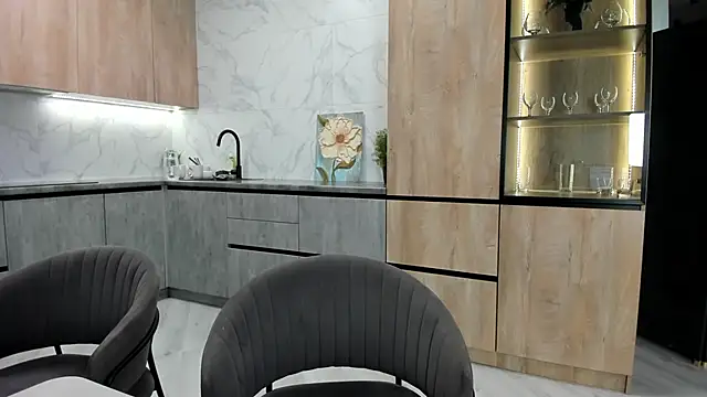 paradi see online show from November 8, 9:14 am