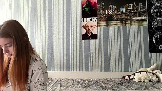 EmiliaCouple online show from March 13, 12:39 pm