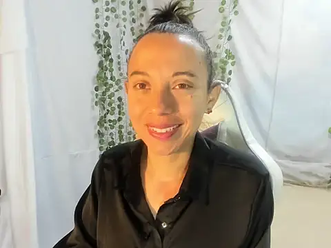 Perla Jonhson Rs online show from October 10, 1:16 pm