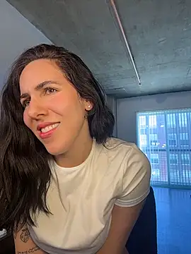 Lolathebaddie online show from February 17, 6:29 pm