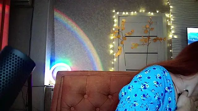 LolaMint  online show from October 19, 2:41 pm