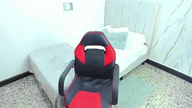 Amira mansour online show from November 7, 4:23 pm