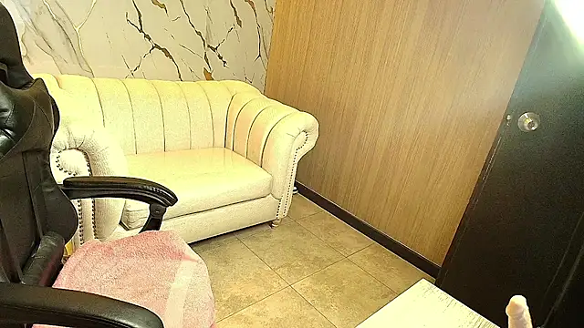 karen tf online show from November 9, 1:07 pm