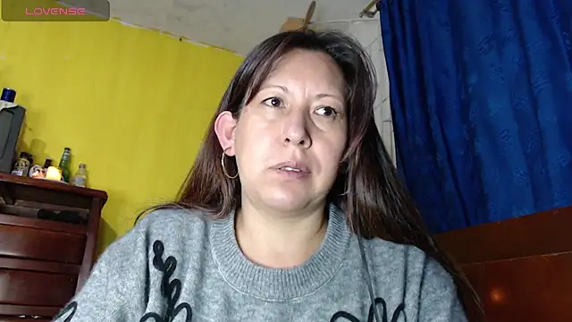 lirioo online show from January 9, 2:49 am