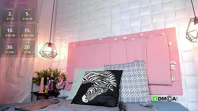 Lunaamorena  online show from January 6, 8:12 pm