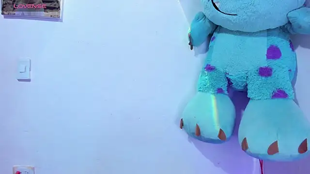 PrincessTiff online show from November 8, 1:32 am