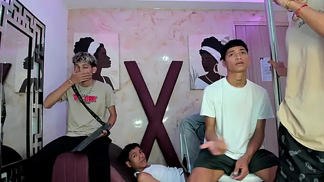 EMPIRE BOYS1 online show from February 1, 7:34 pm