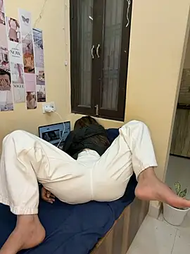 deepikaa aroraa online show from March 19, 11:47 am