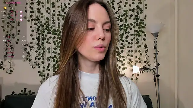 sweet and flirt online show from November 7, 7:58 am