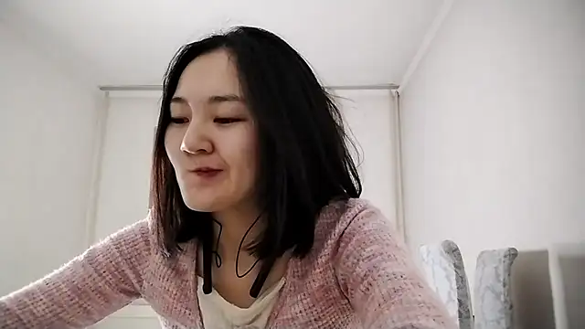 Lyndasilk online show from November 7, 3:28 pm