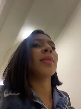 AlyssaRay online show from February 20, 6:09 pm