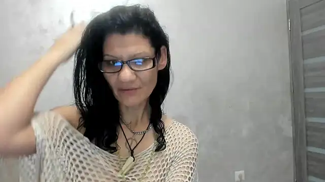 SweetSin40 online show from December 2, 10:45 pm