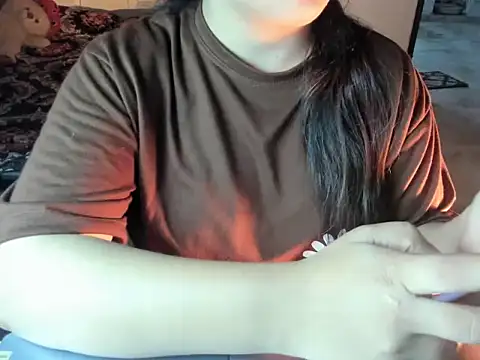 Divya68 online show from December 13, 7:53 pm