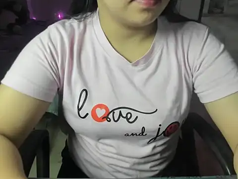 Divya68 online show from November 15, 5:36 pm