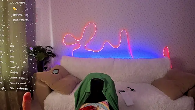 Lilith Sora online show from April 5, 7:29 am