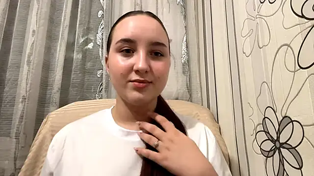 DaisyMolly online show from October 12, 8:55 pm