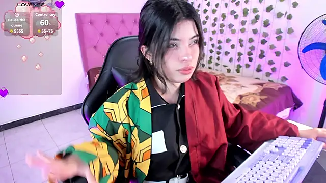 selina lovers  online show from October 29, 3:00 am