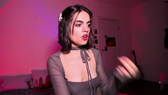 nightfloatt online show from December 3, 2:30 pm