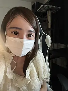 ericiii online show from February 16, 8:36 am