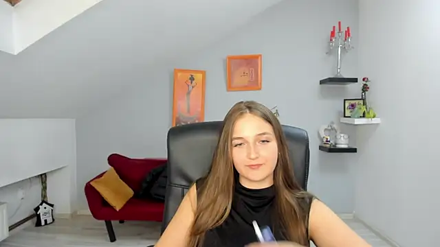 AnneWilsonn online show from October 17, 4:10 pm